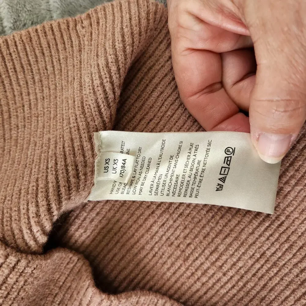 Free people pink turtleneck sweater XS